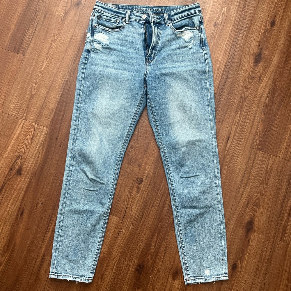 AE Mom jeans